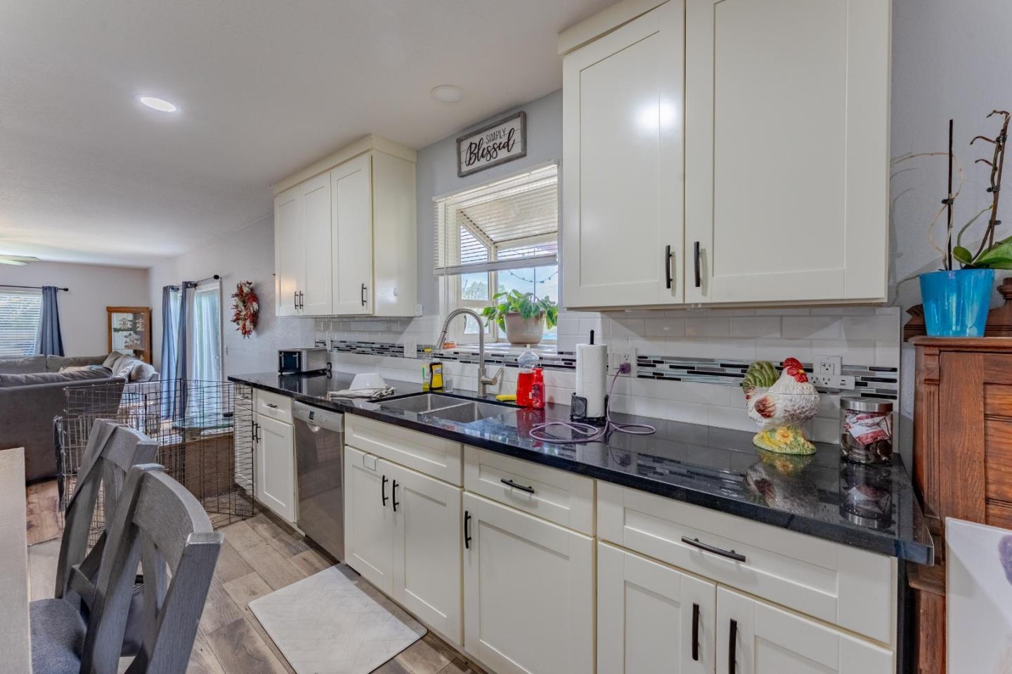 205 Highland AVE