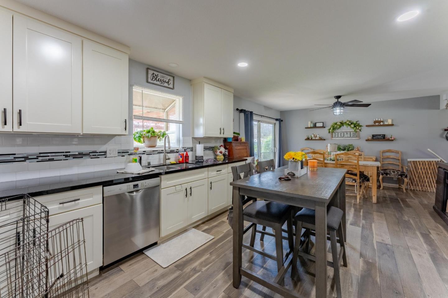 205 Highland AVE