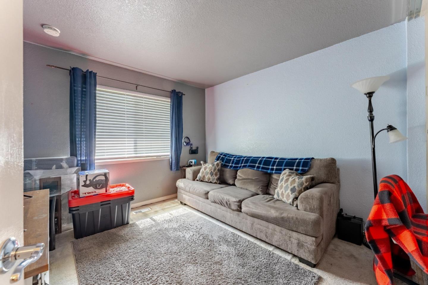 205 Highland AVE