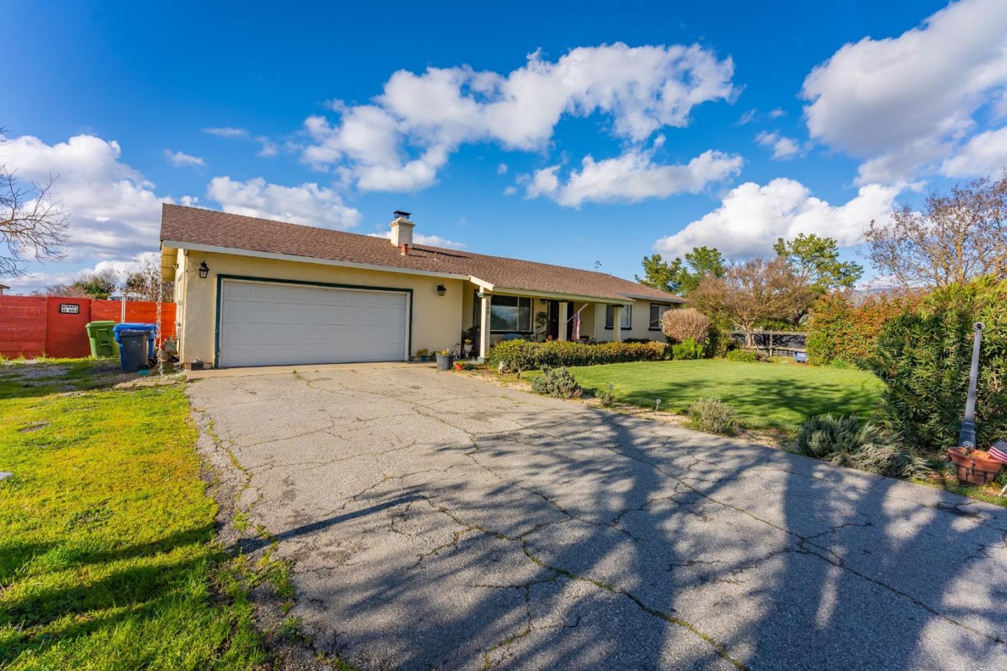 205 Highland AVE