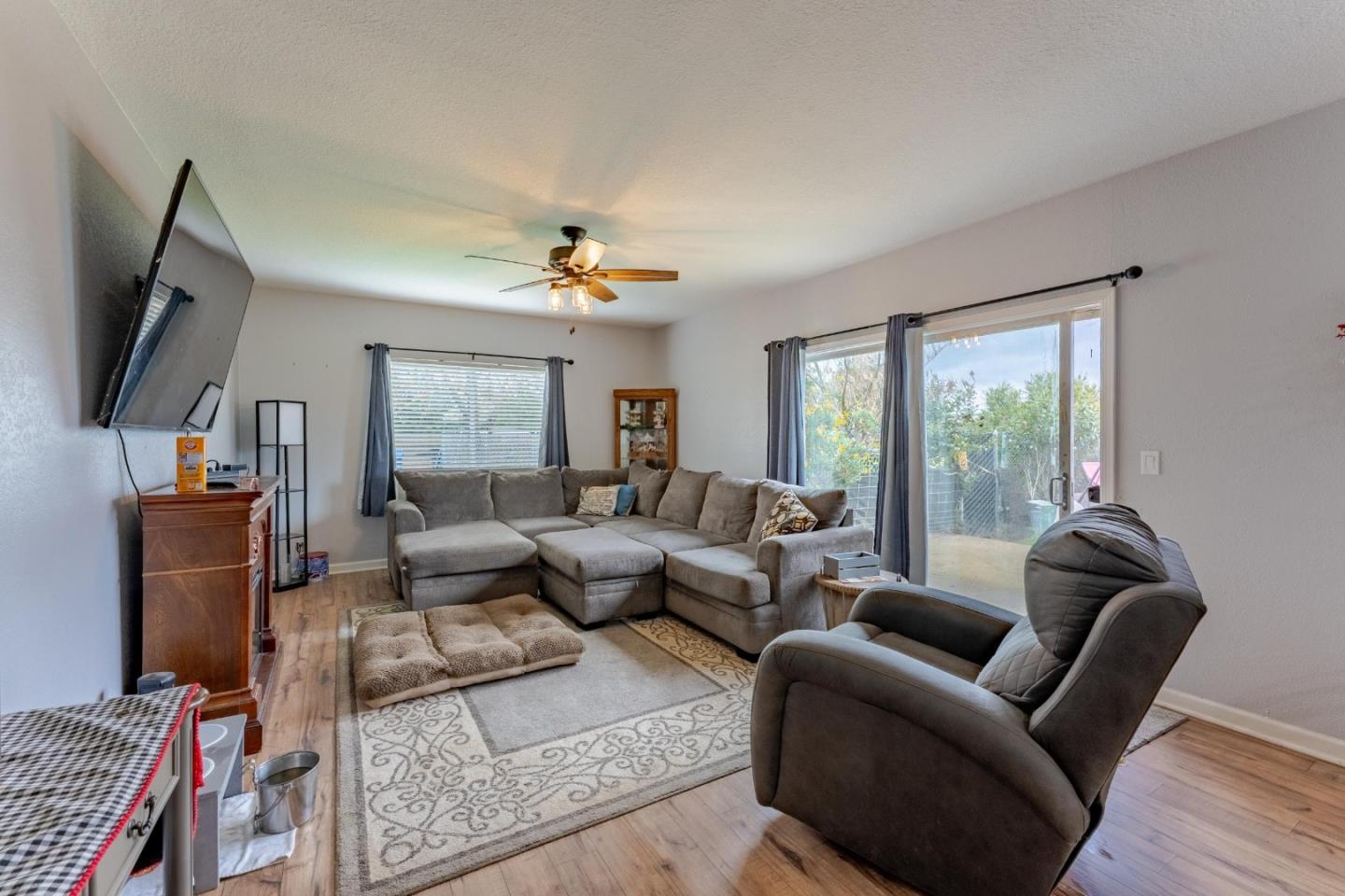 205 Highland AVE