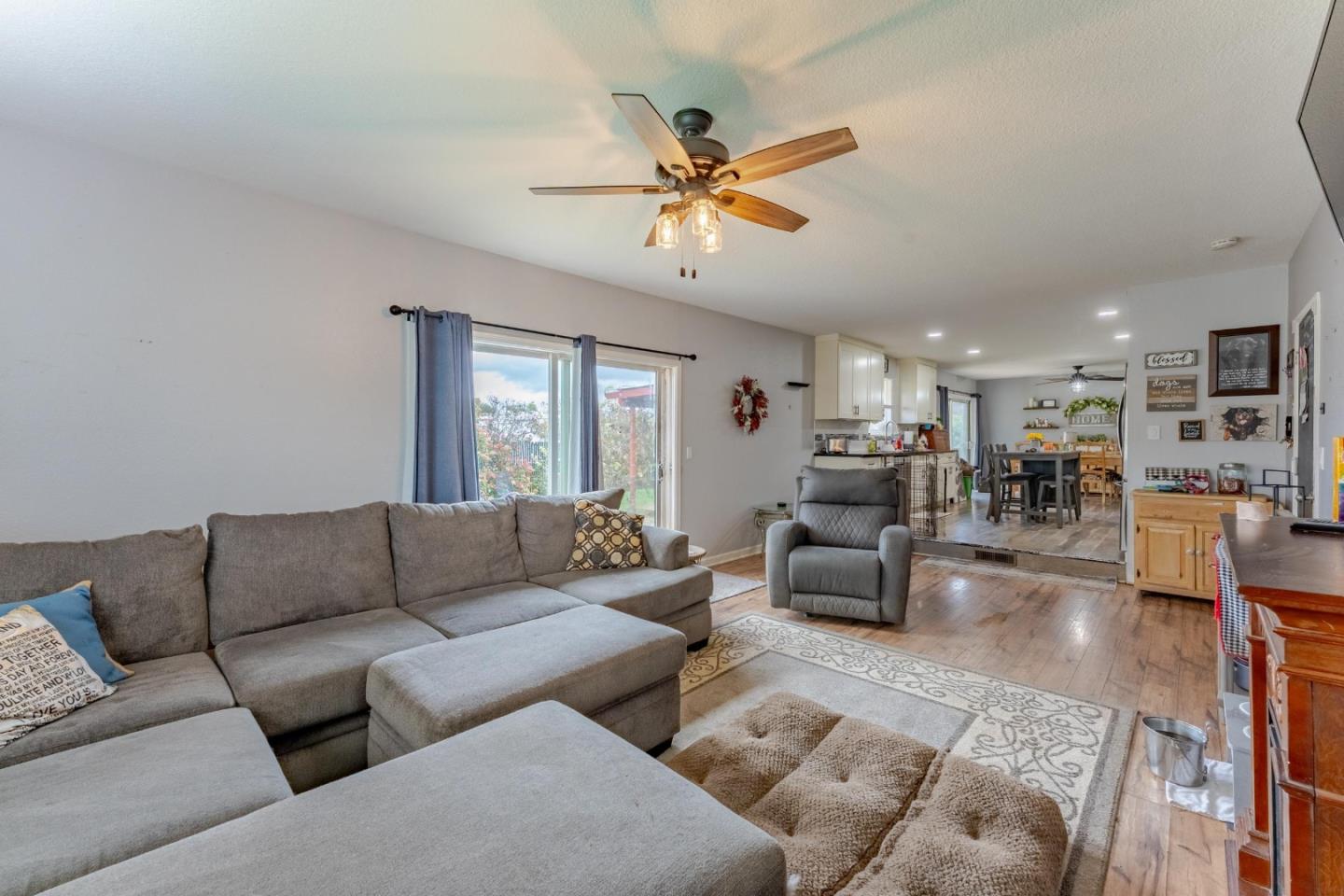 205 Highland AVE