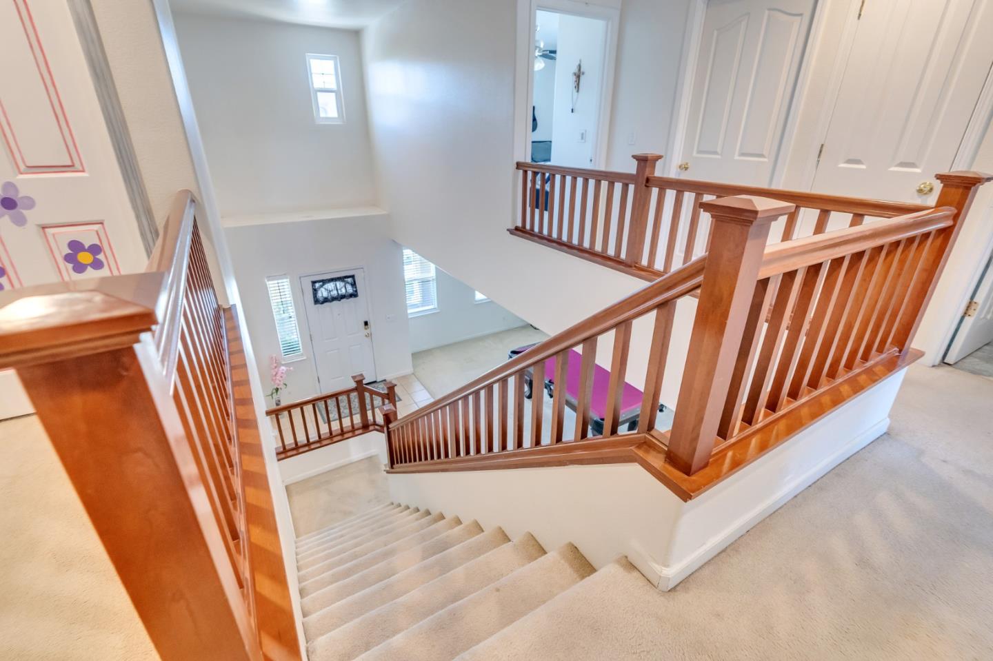 2385 North Mountainside Drive