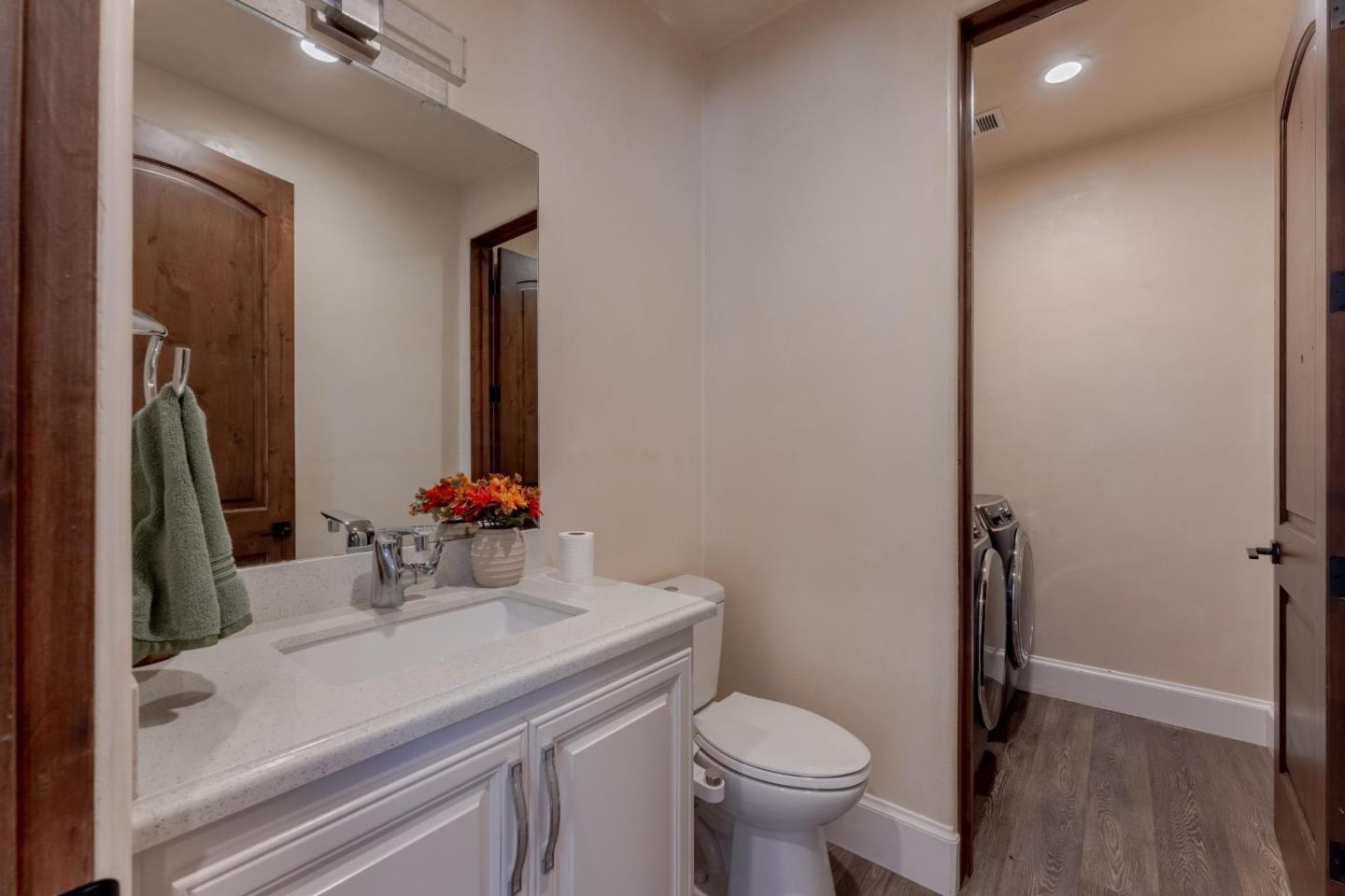 8440 Lovers Lane