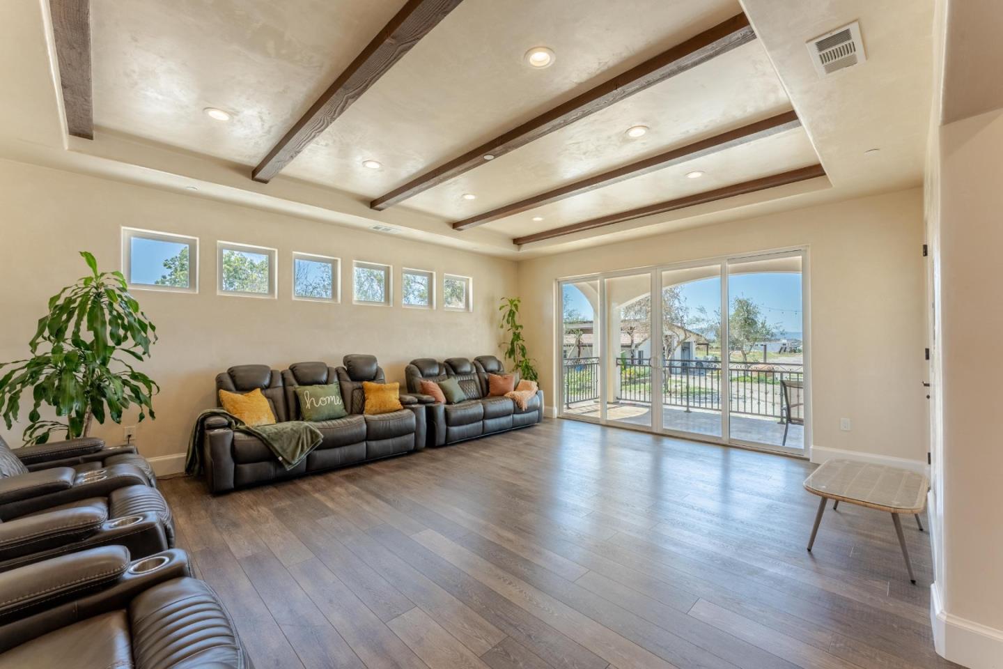 8440 Lovers Lane