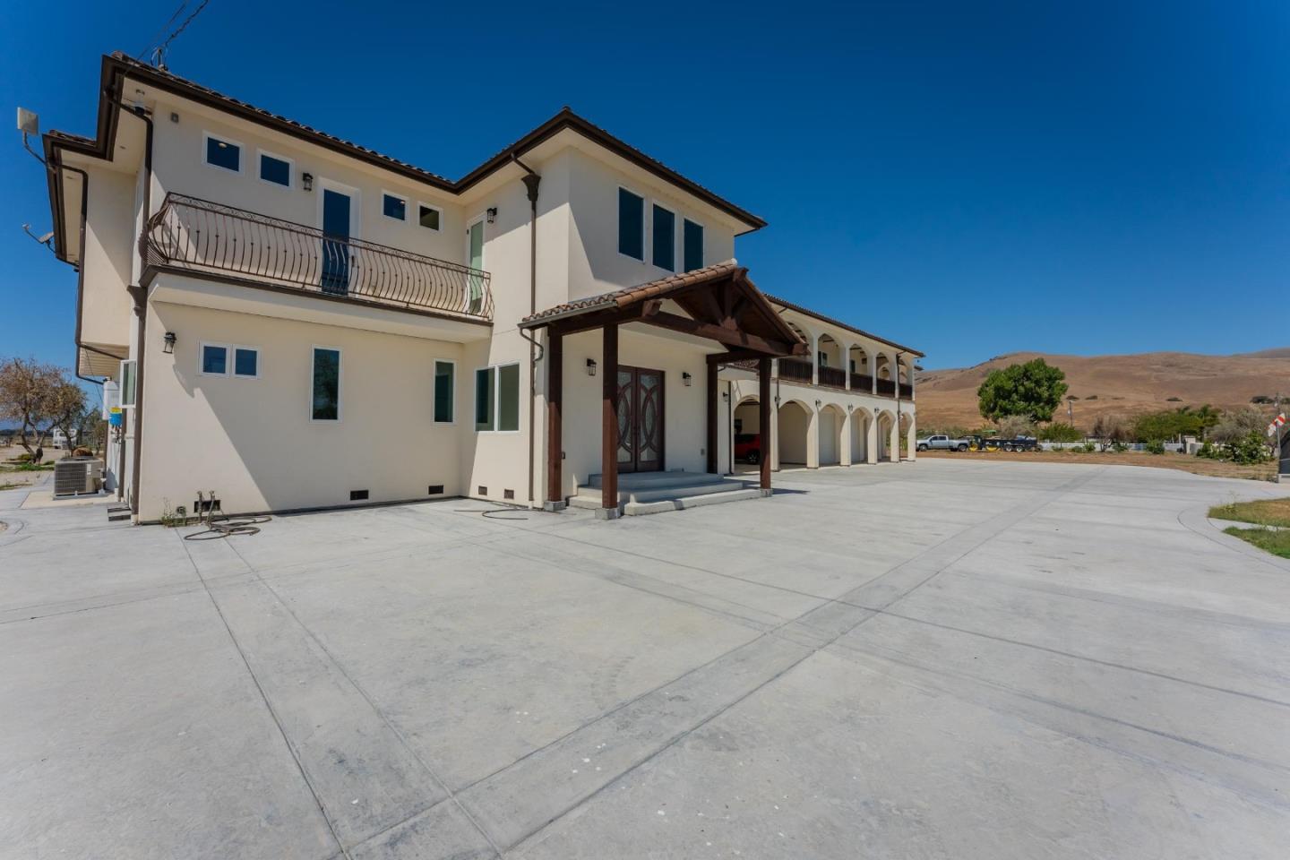 8440 Lovers Lane