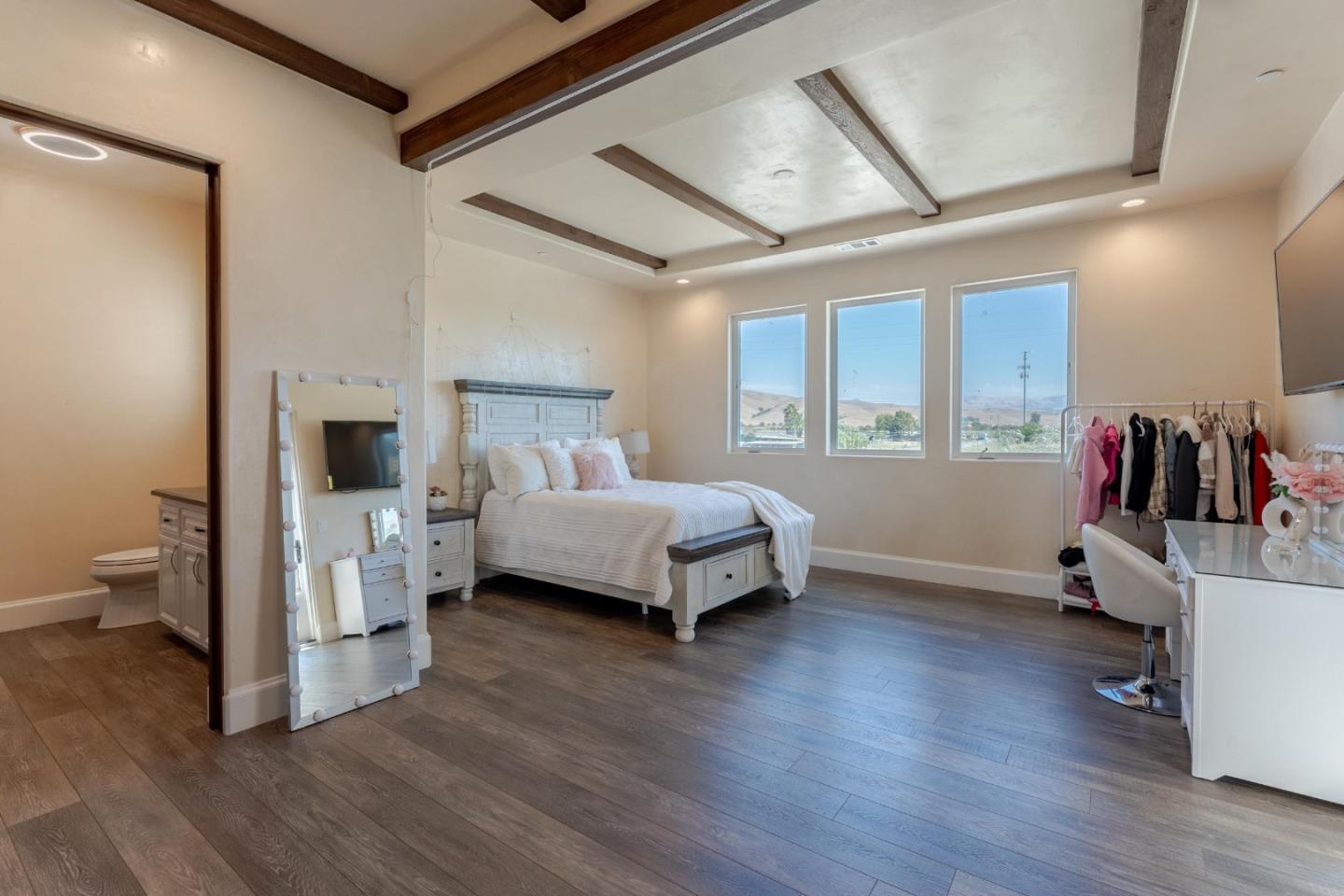 8440 Lovers Lane