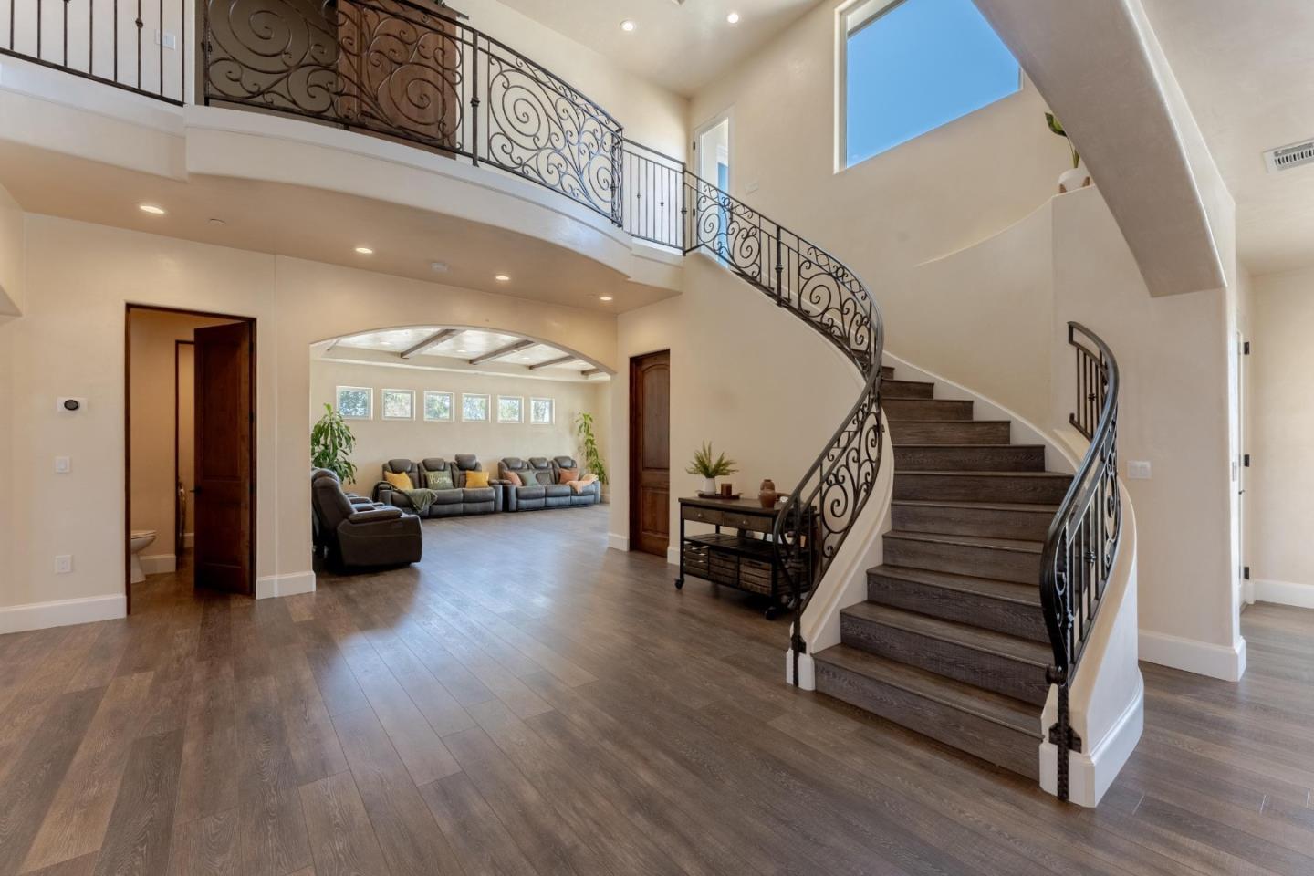 8440 Lovers Lane