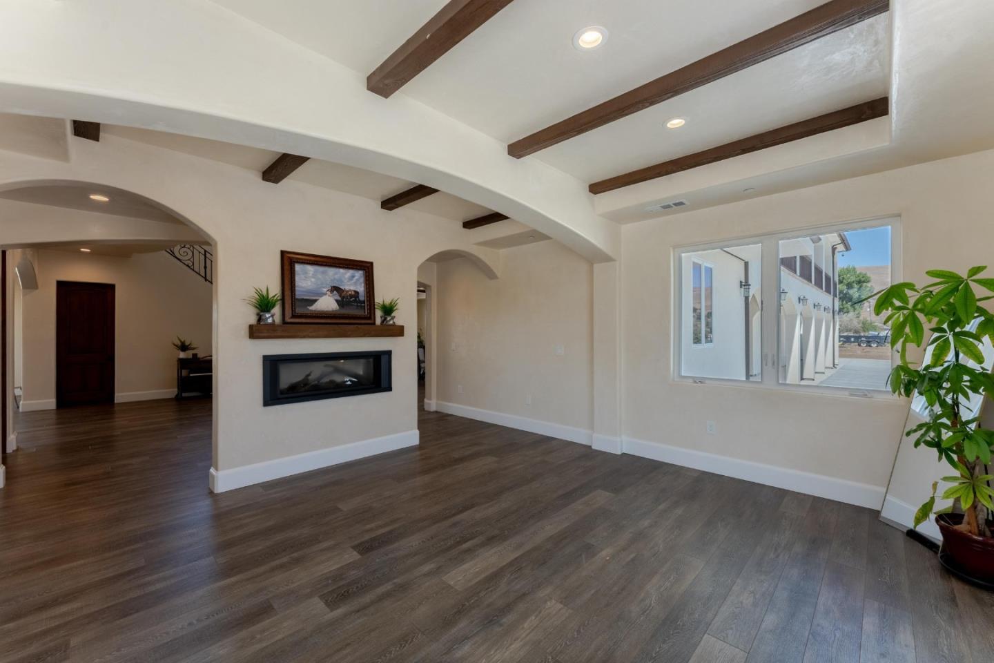 8440 Lovers Lane