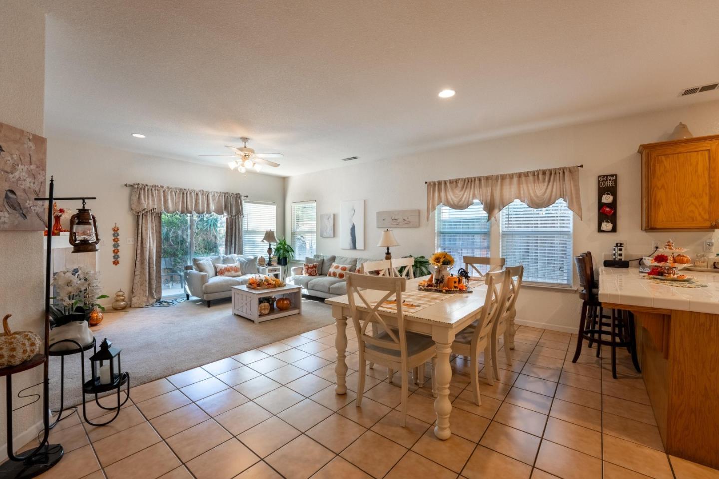 2919 Las Flores Circle