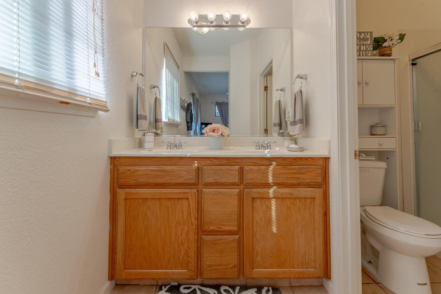 2919 Las Flores Circle