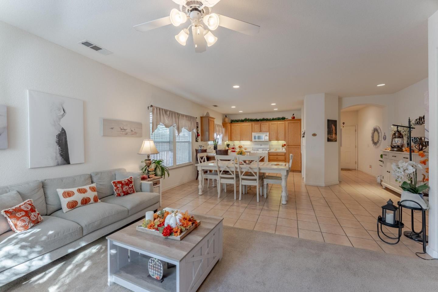 2919 Las Flores Circle