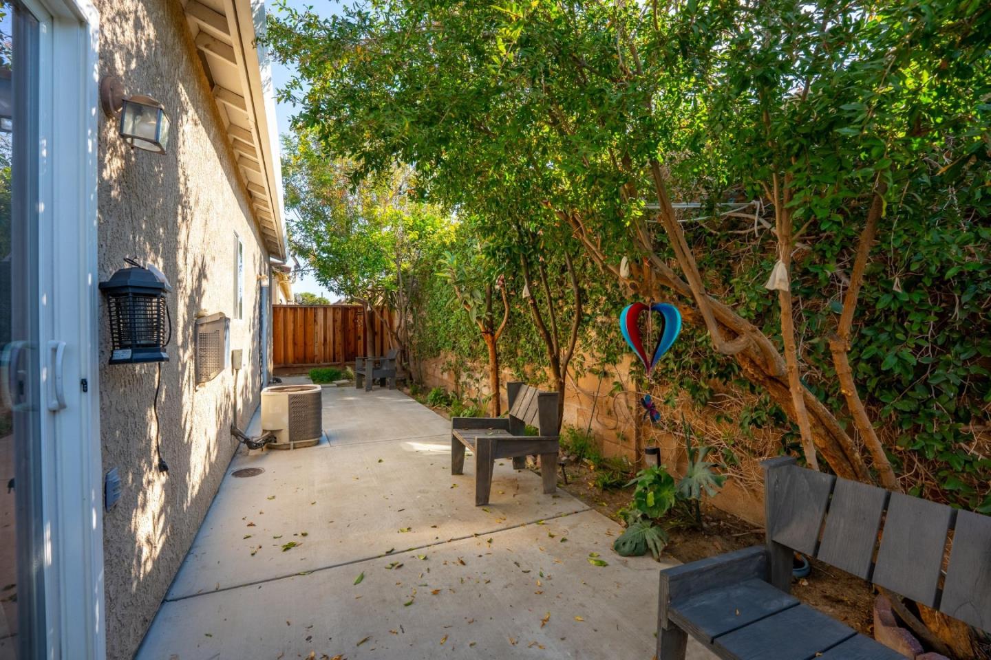 2919 Las Flores Circle