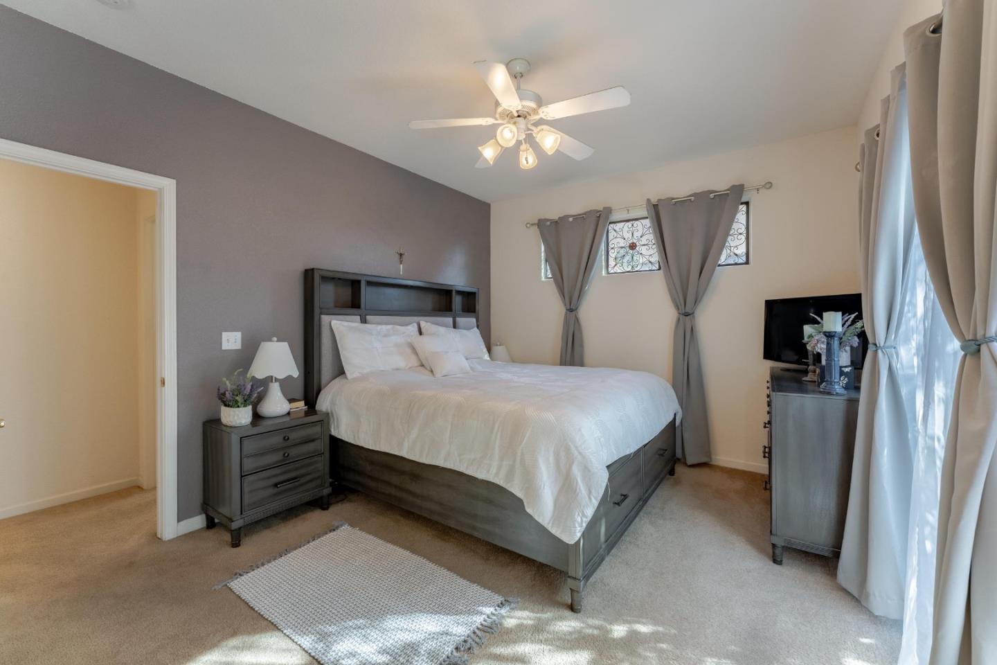 2919 Las Flores Circle