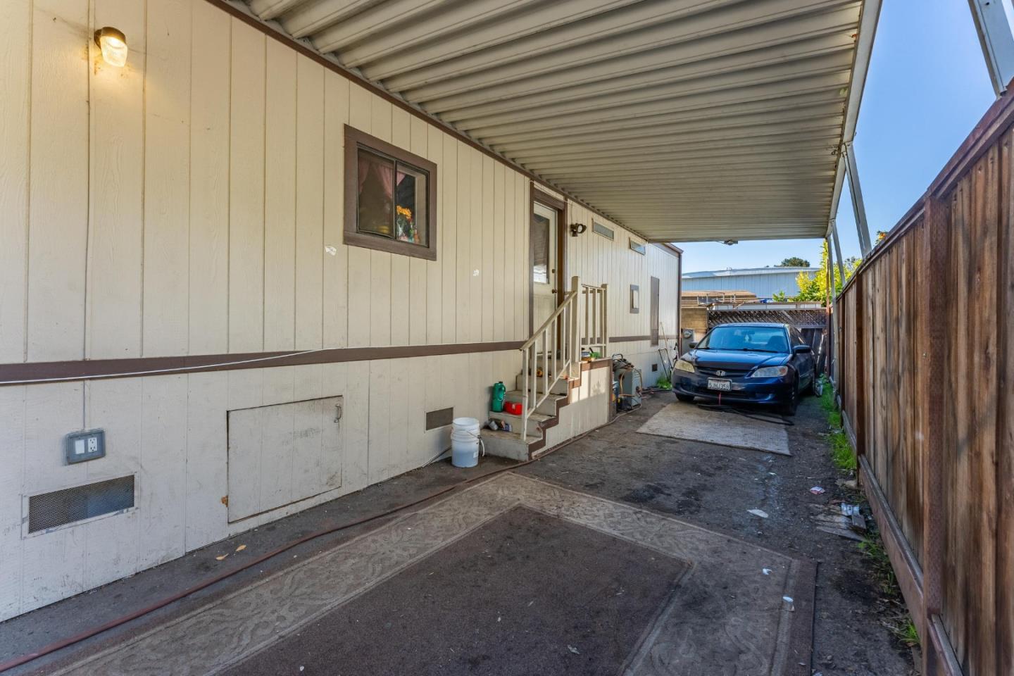 580 East Ahwanee Avenue Unit: 11