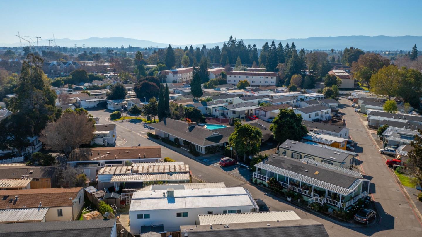 580 East Ahwanee Avenue Unit: 11