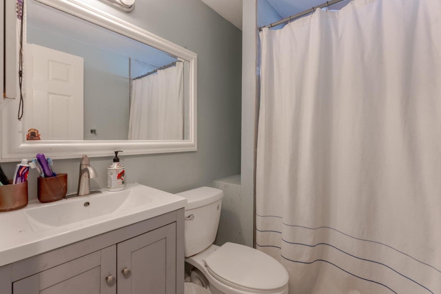 580 East Ahwanee Avenue Unit: 11