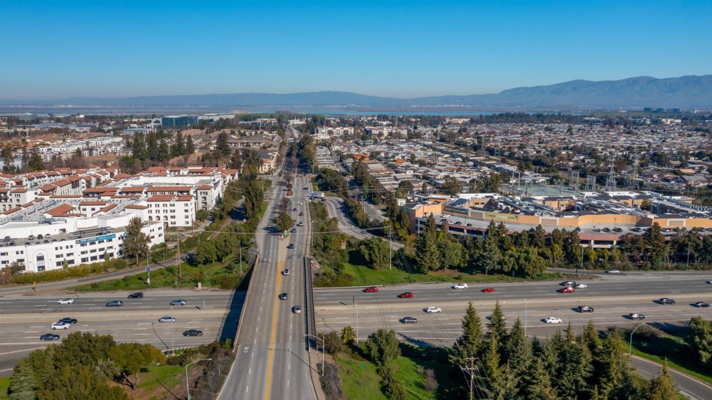 580 East Ahwanee Avenue Unit: 11