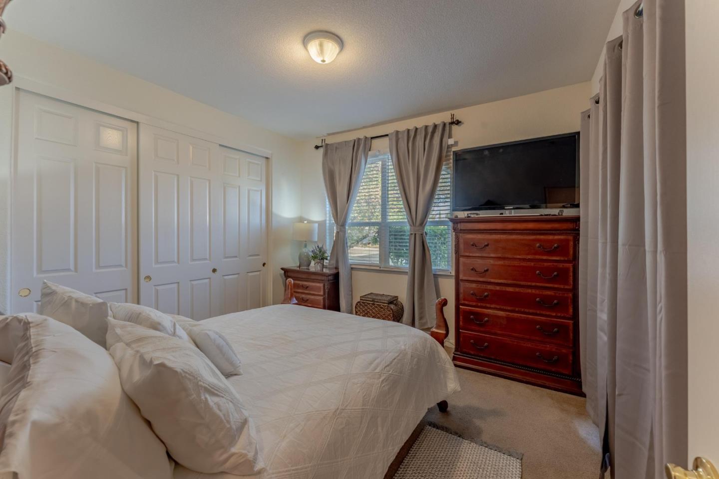 2919 Las Flores Circle