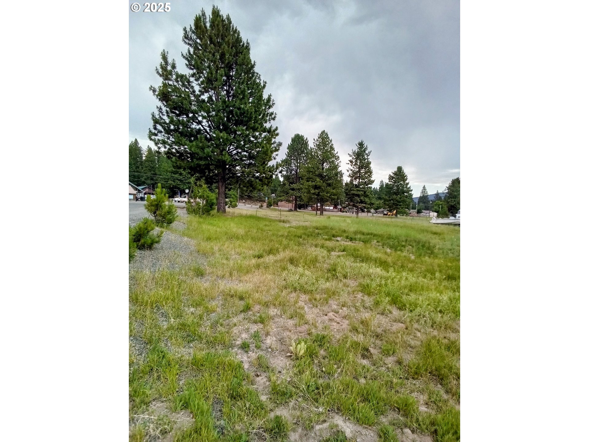 235 W NORTH ST