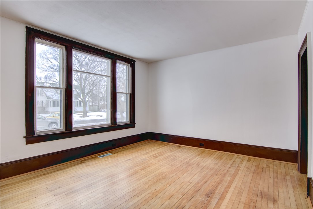 531 Cochrane Street Unit: 2