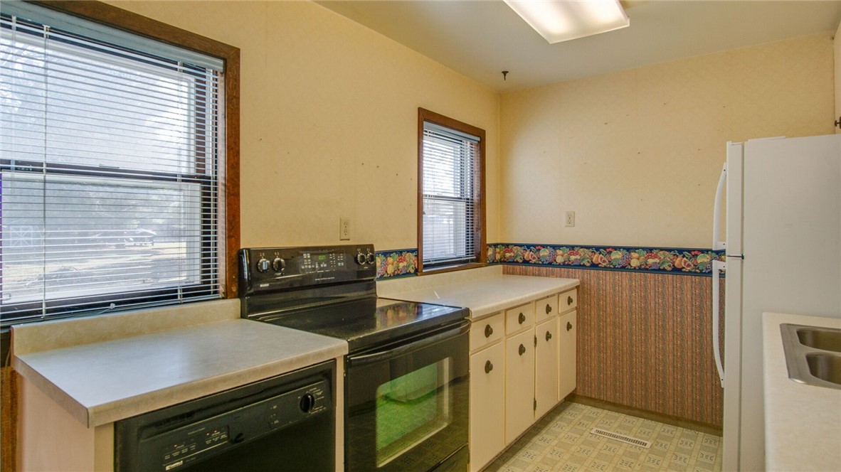 3815 Riverview Drive