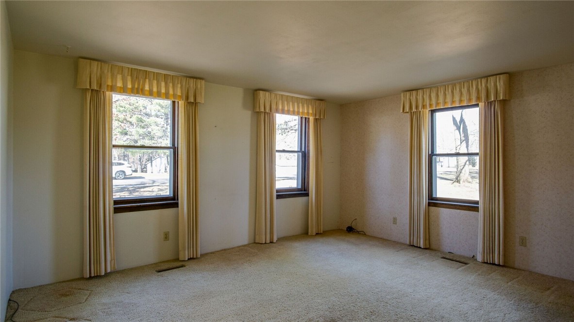 3815 Riverview Drive