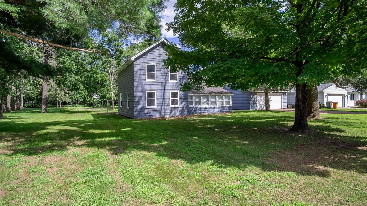 3815 Riverview Drive