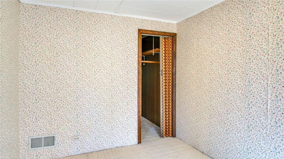 3815 Riverview Drive