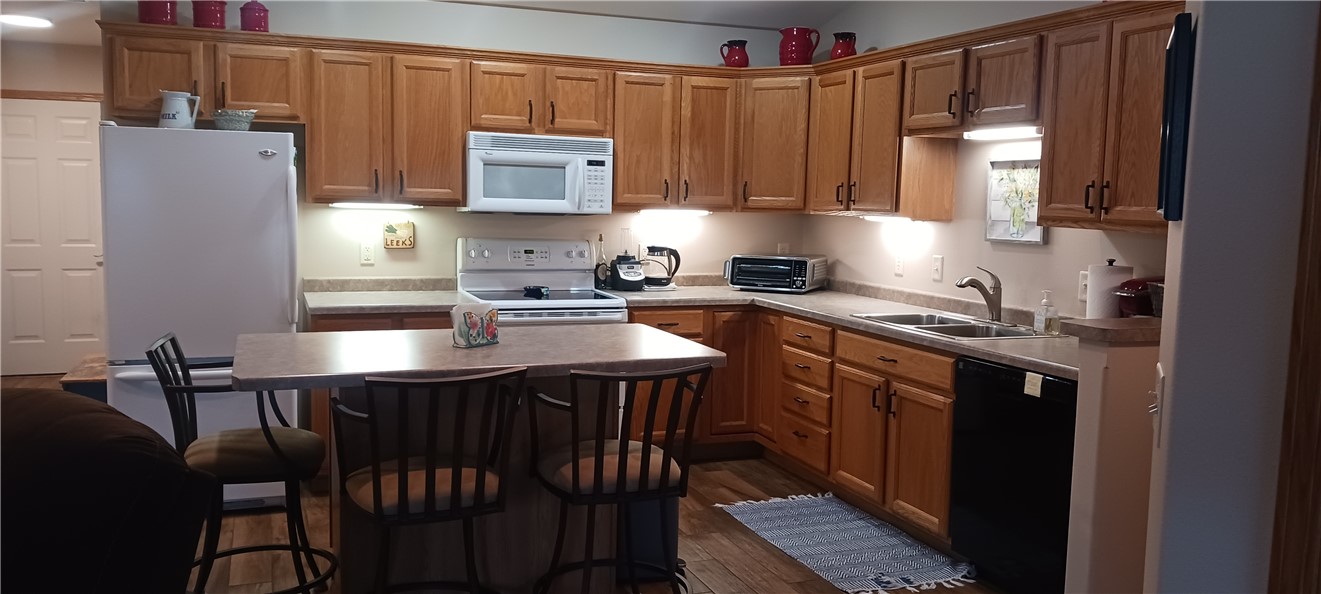 4222 W Robin Meadows Lane