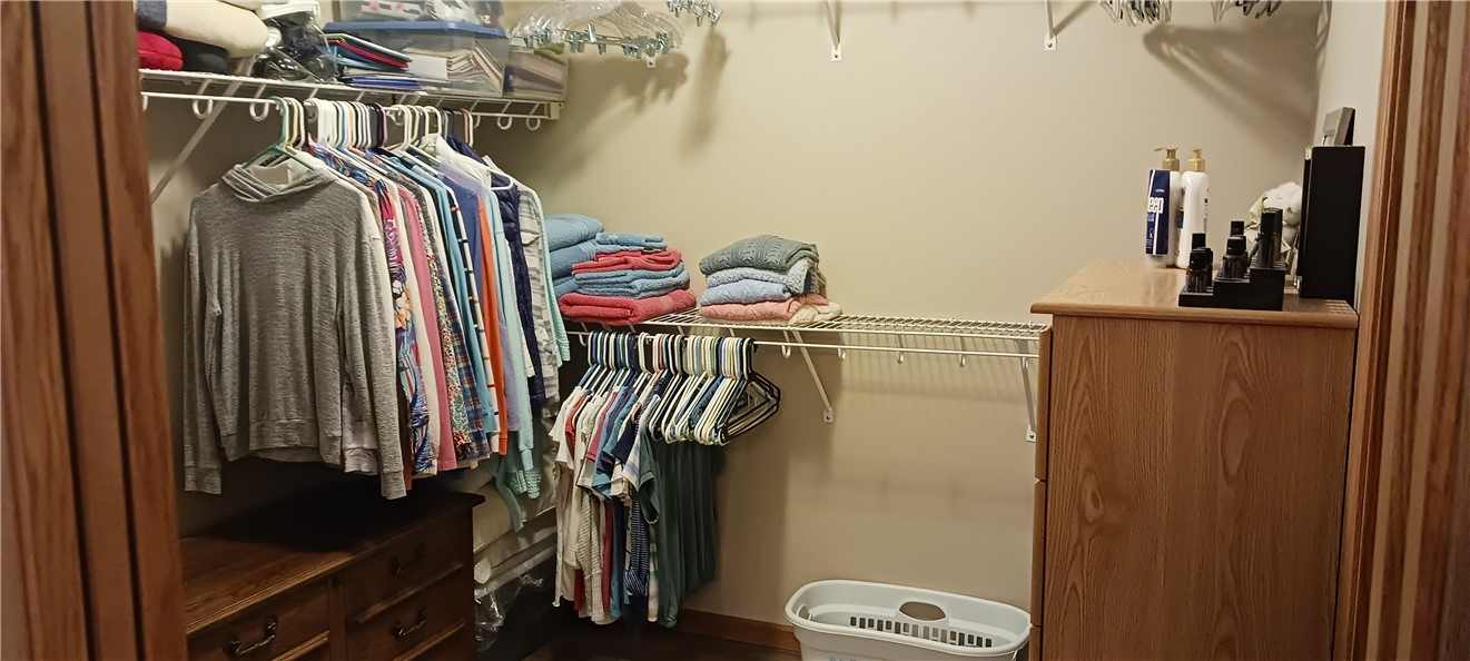 4222 W Robin Meadows Lane