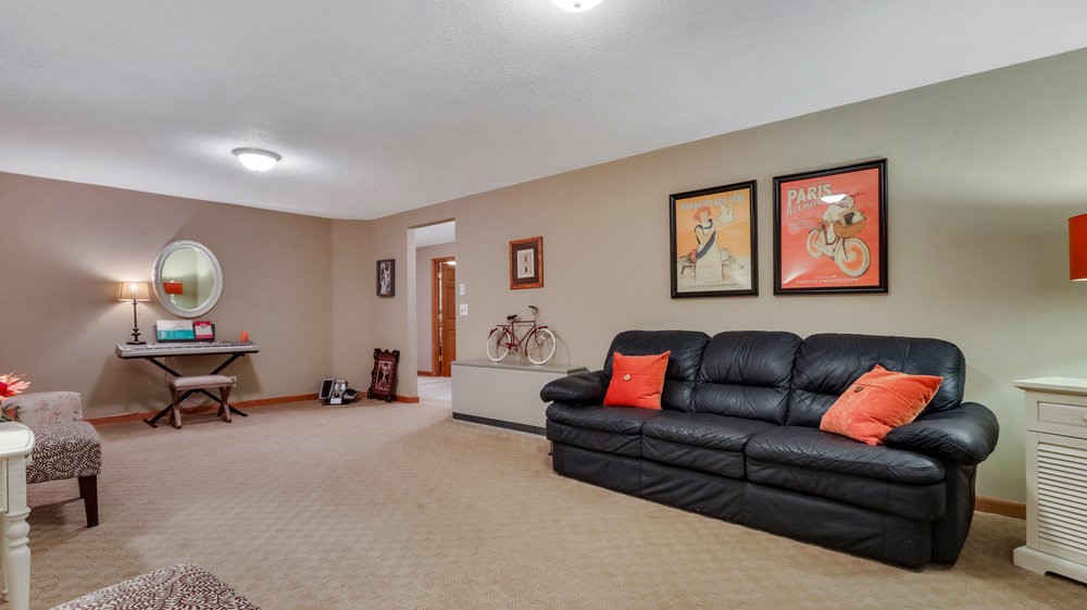 2603 Jeanne Lane