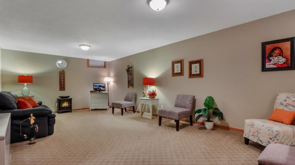 2603 Jeanne Lane