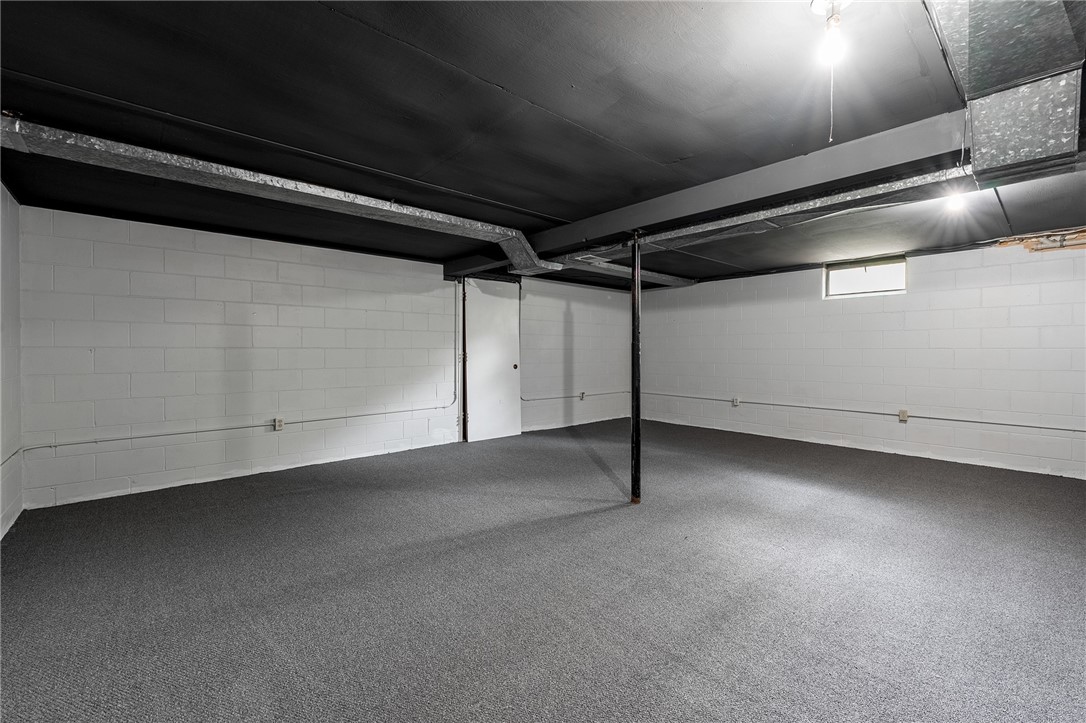 1437 W Willow Street