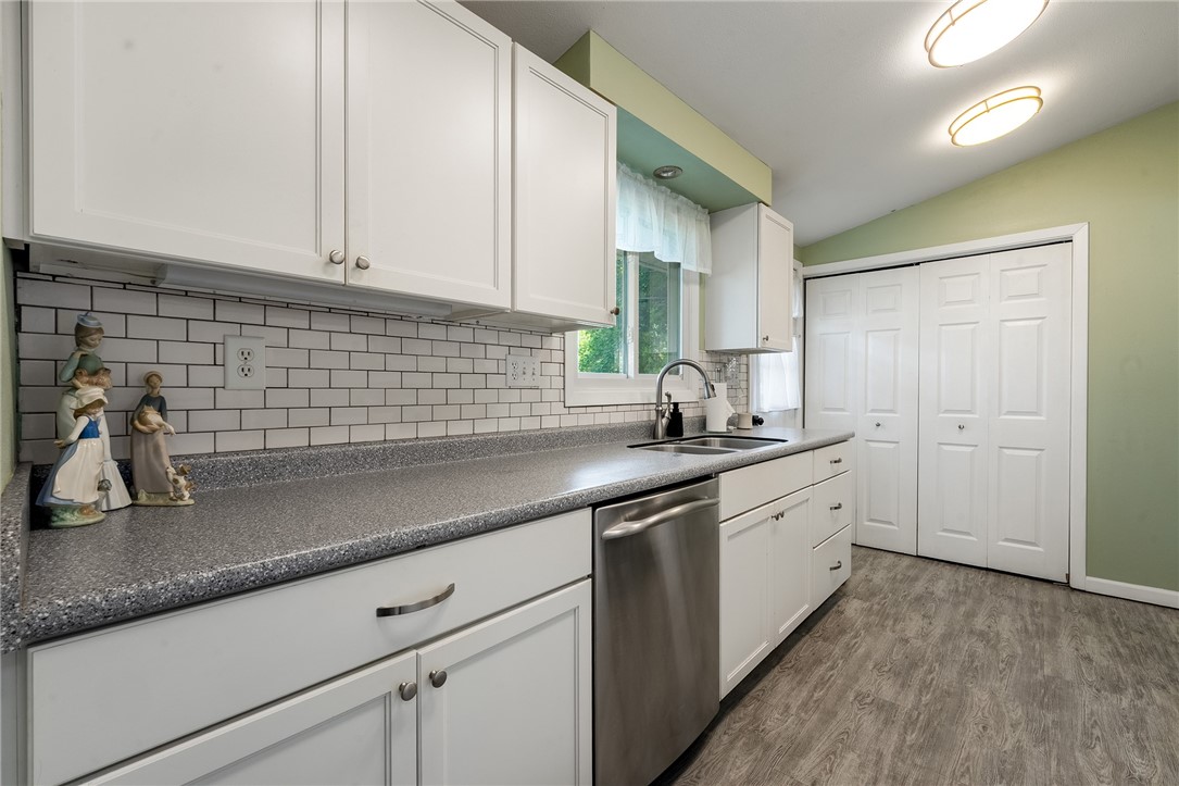 1437 W Willow Street