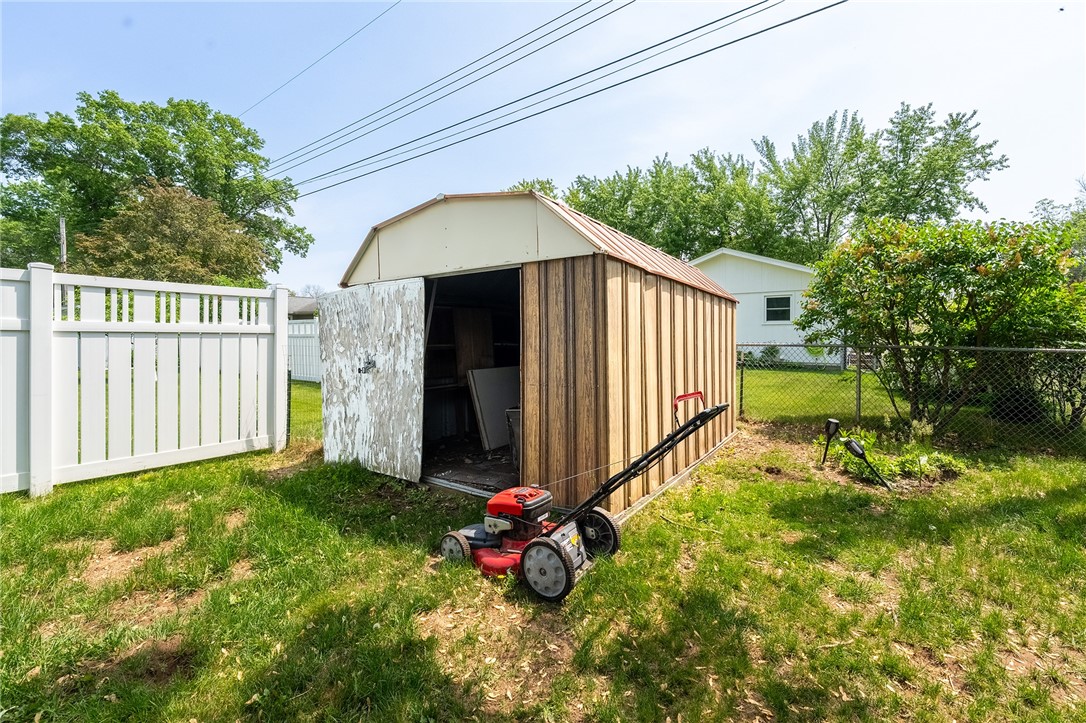 1437 W Willow Street