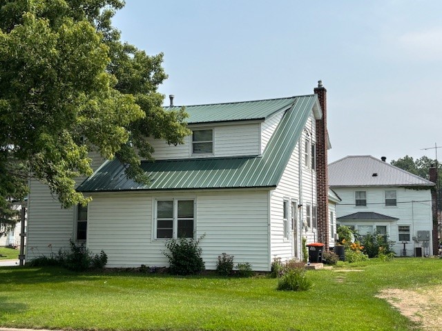 18541 Lincoln Street 1 - 2