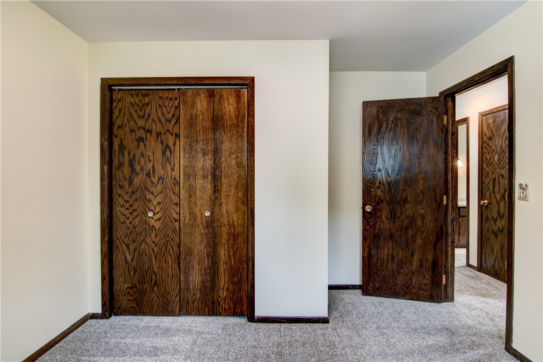 1433 W Willow Street