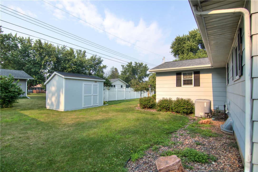 1433 W Willow Street