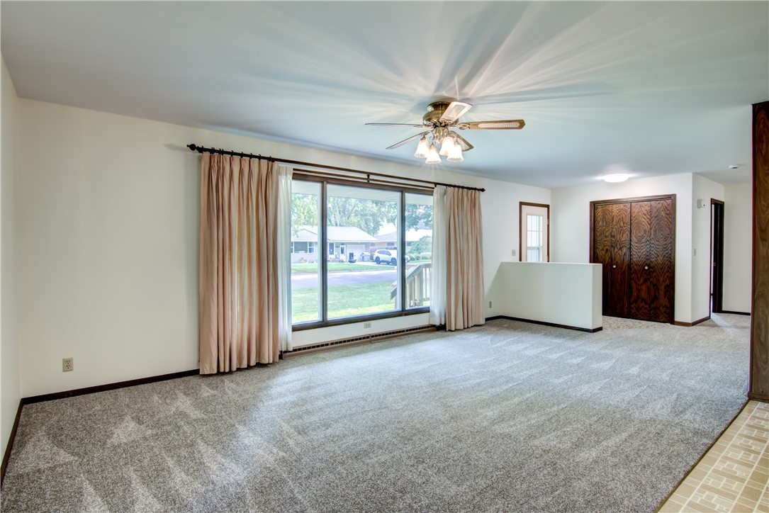 1433 W Willow Street