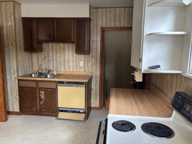 731 Churchill Street