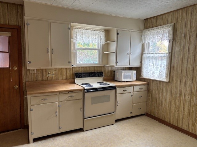 731 Churchill Street