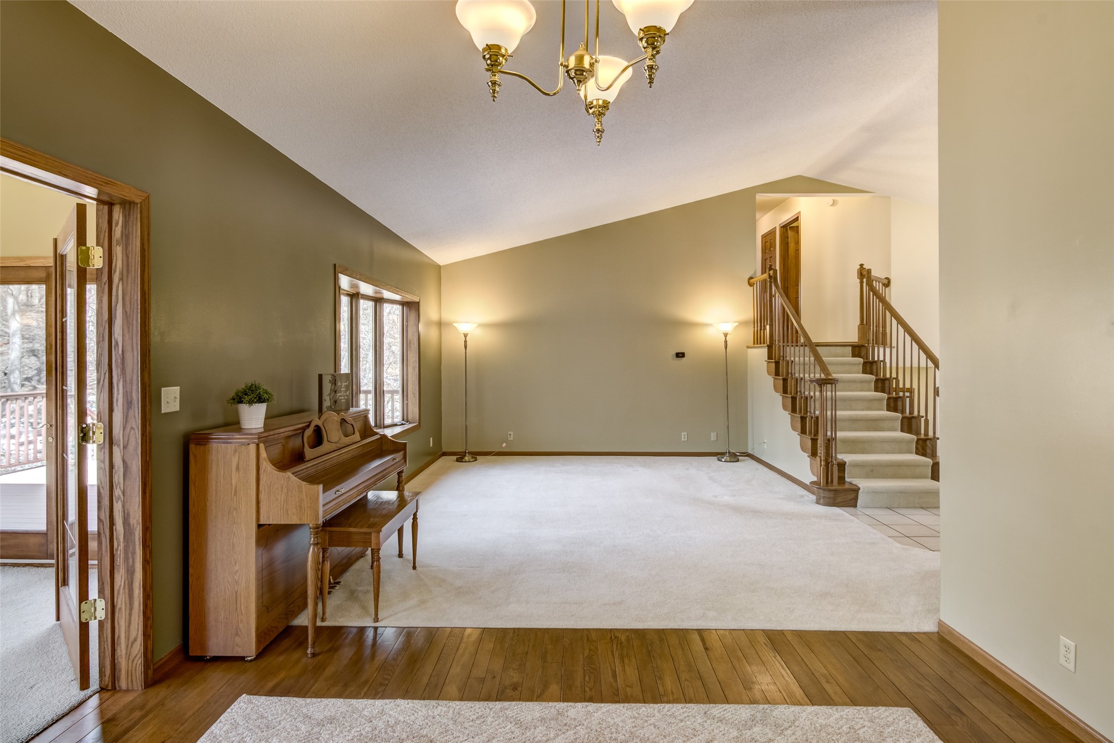 472 Glenwood Ct