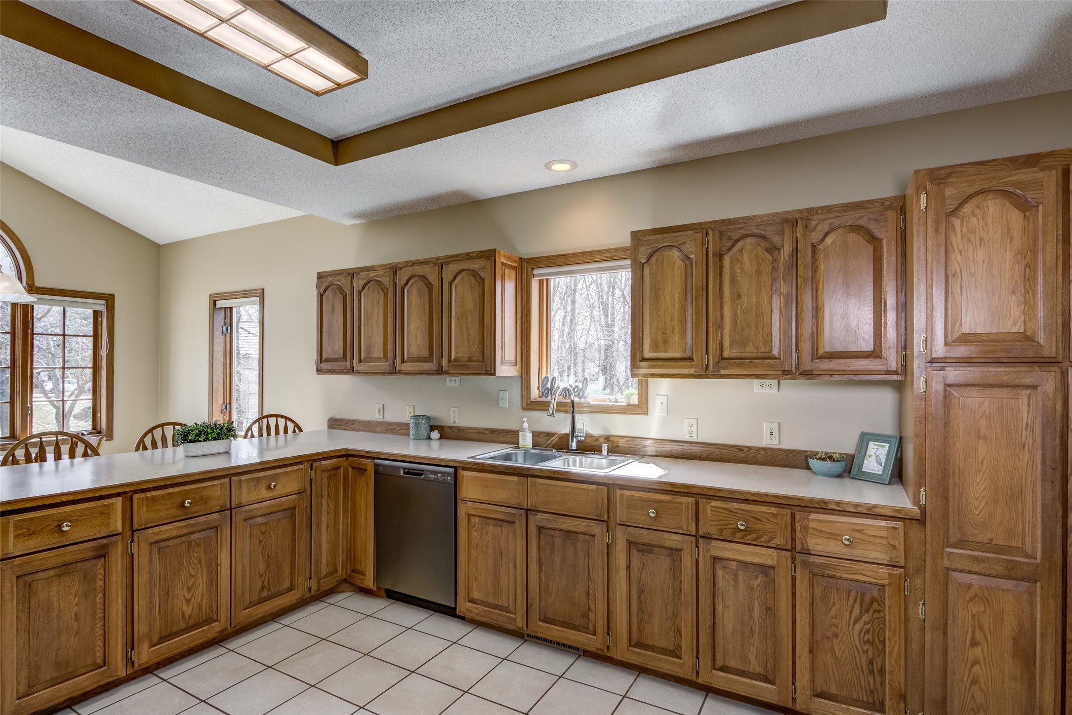 472 Glenwood Ct