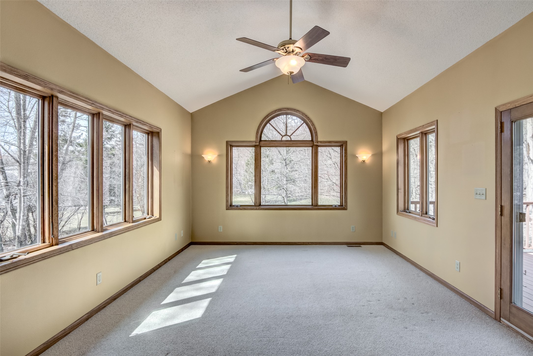 472 Glenwood Ct