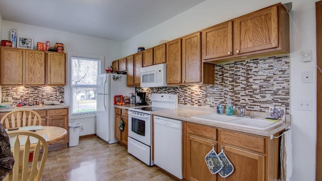 1047 Jefferson Avenue 1,2,3,4