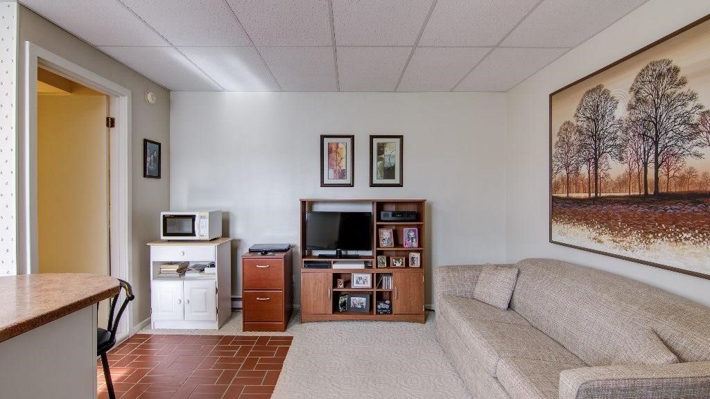 1047 Jefferson Avenue 1,2,3,4