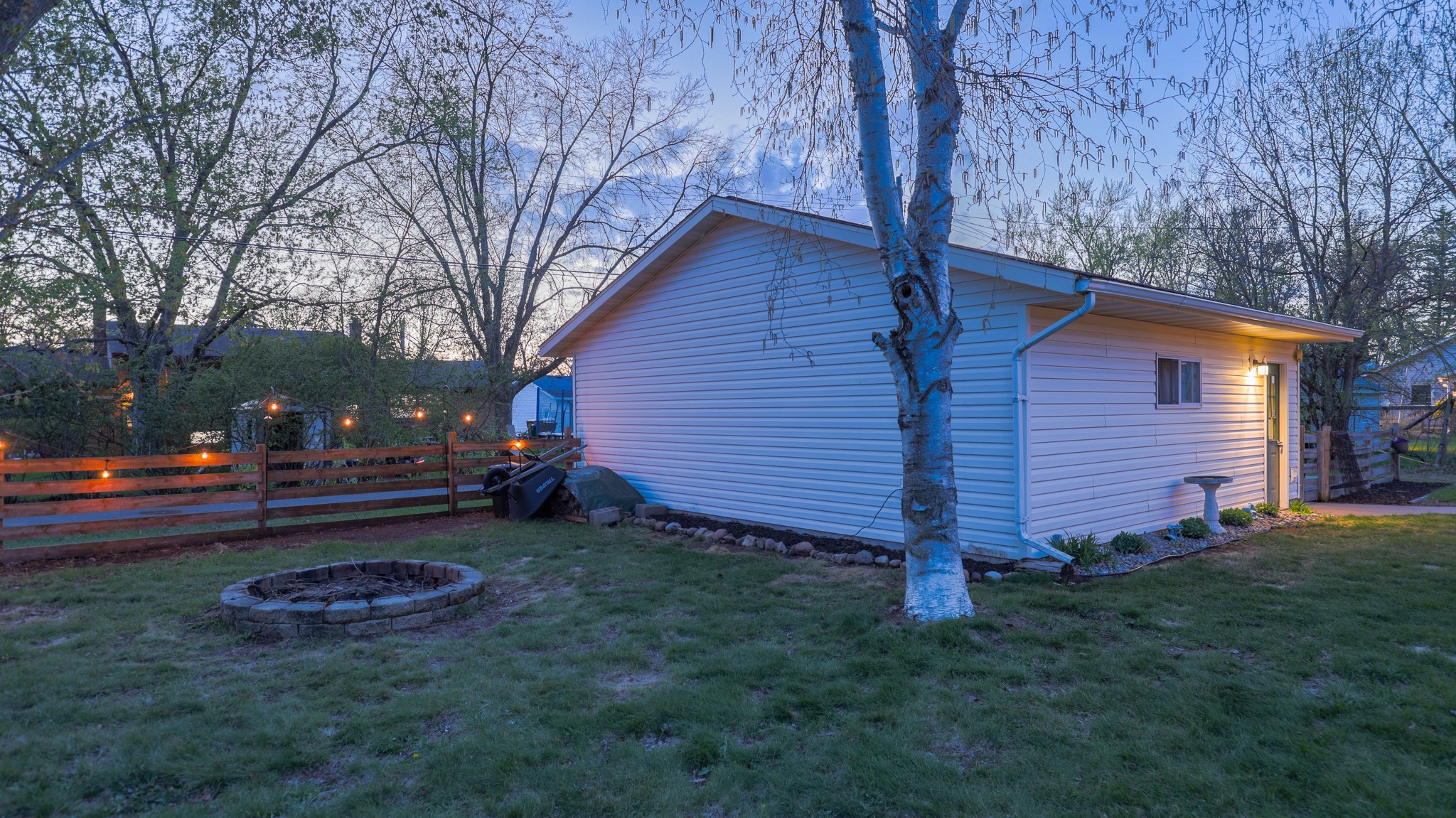 718 Maple Street