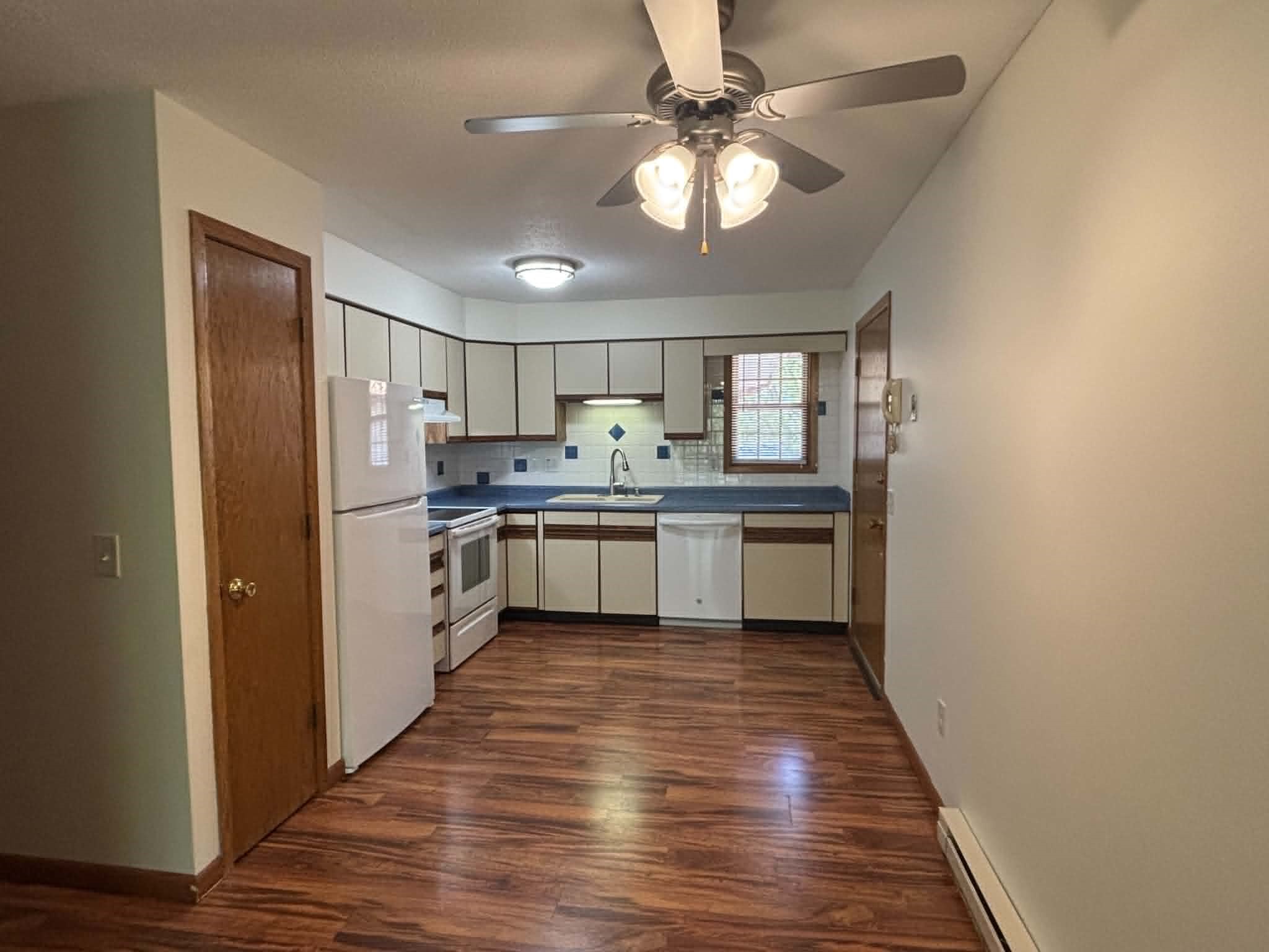 227 Parkview Court 2