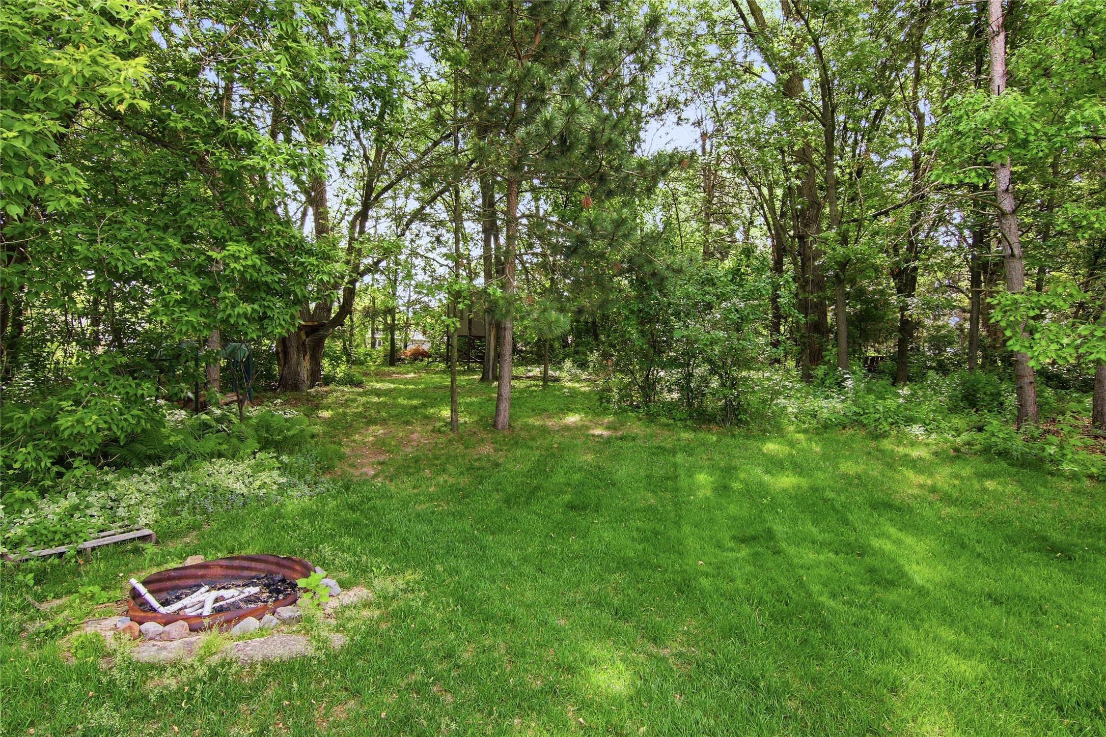 3513 Lamont Street